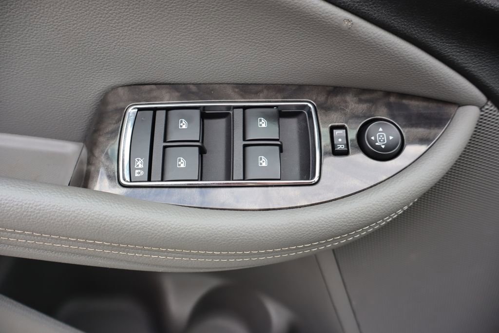 Used 2014 Chevrolet Impala LT w/ Premium Seating Package image 24