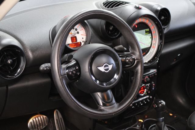 Used 2014 MINI Cooper Paceman S FWD image 15
