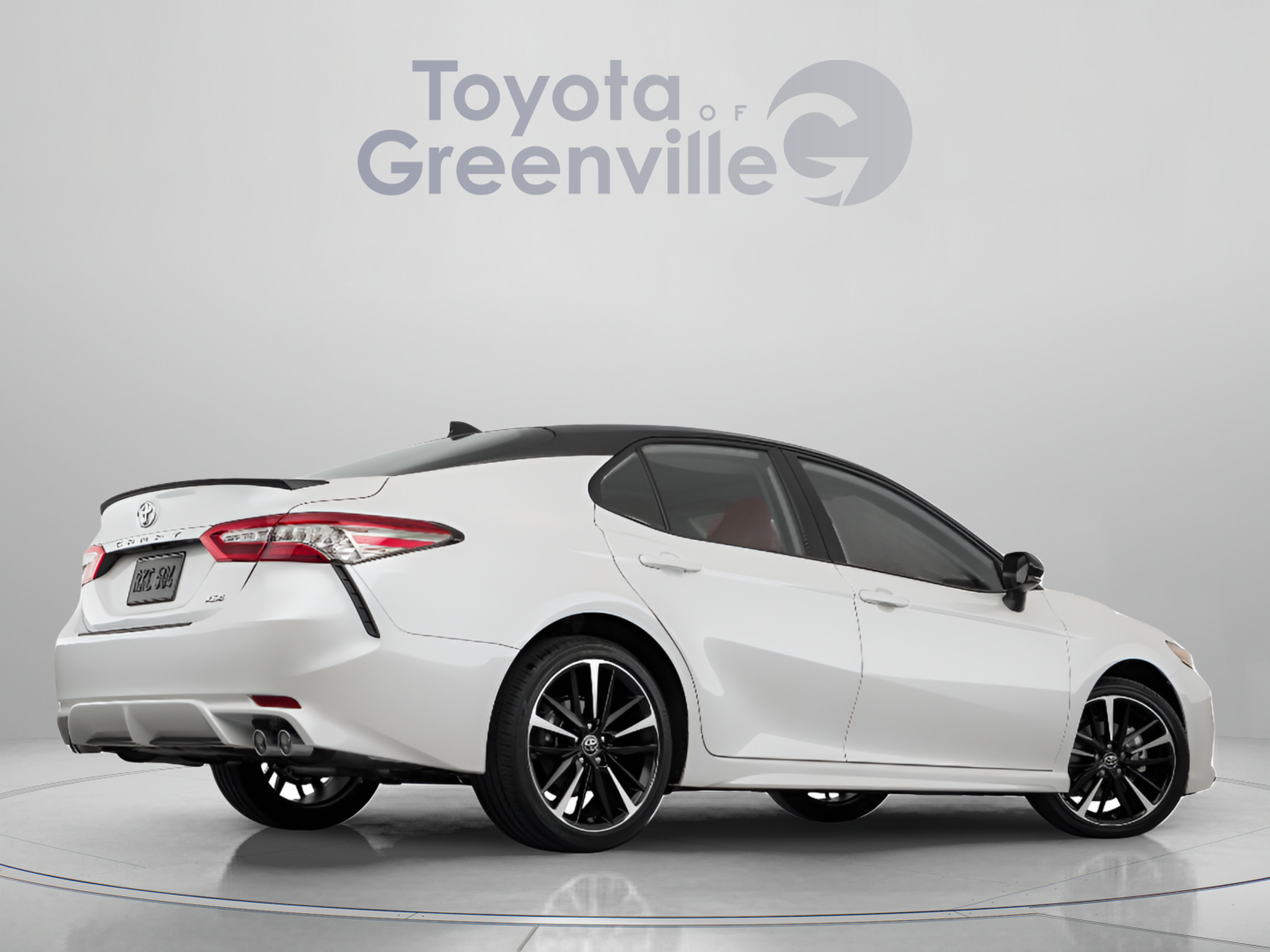 Used 2020 Toyota Camry XSE FWD image 7