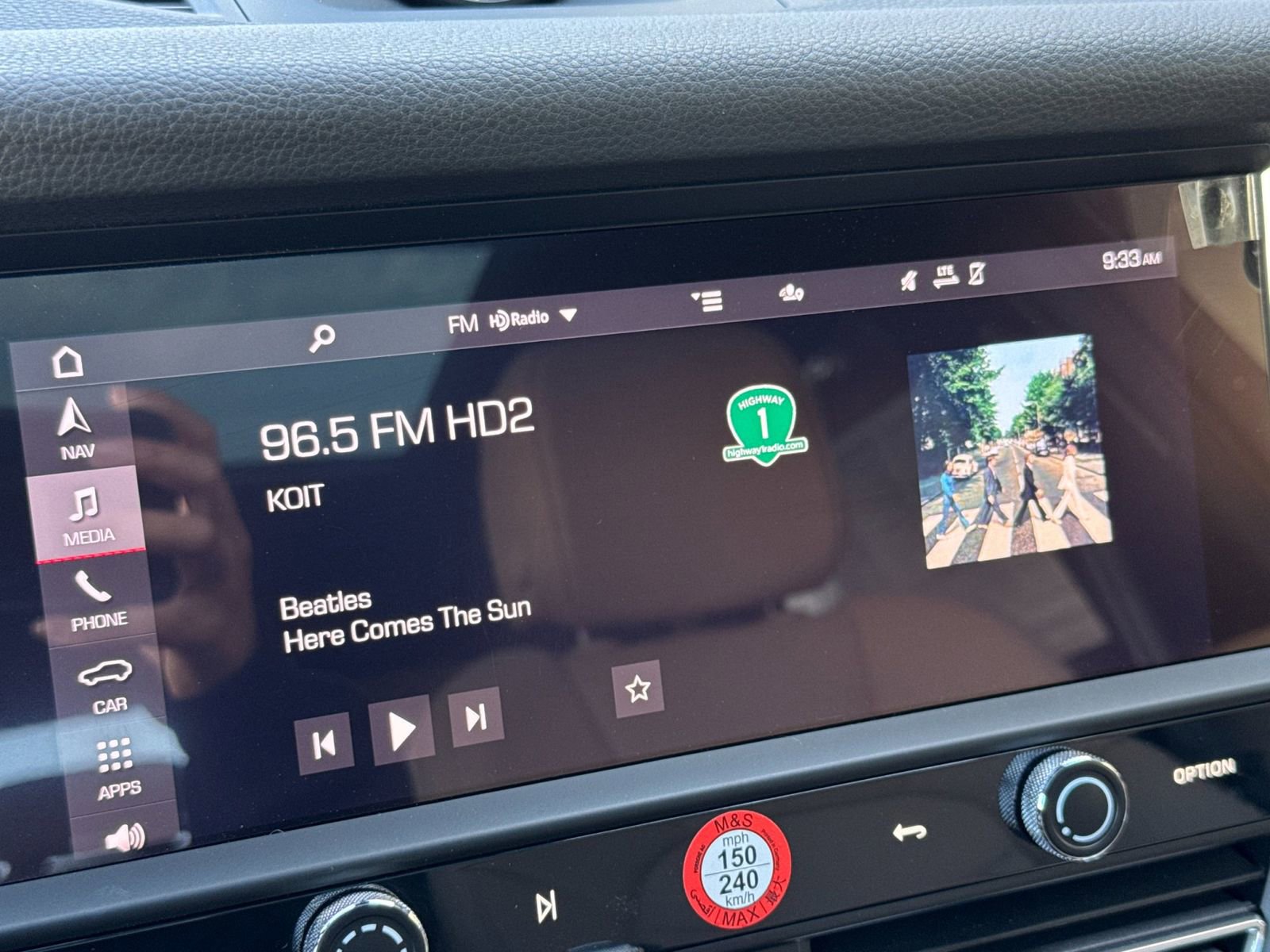 Certified 2025 Porsche Macan image 21