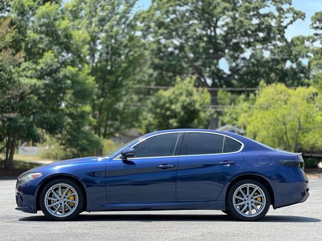 Used 2017 Alfa Romeo Giulia AWD image 8