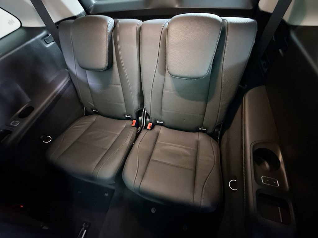 Certified 2024 Mercedes-Benz GLS 450 4MATIC image 23
