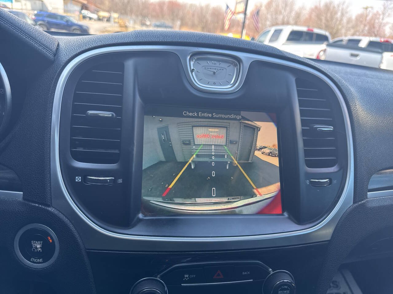 Used 2015 Chrysler 300 Limited RWD image 30