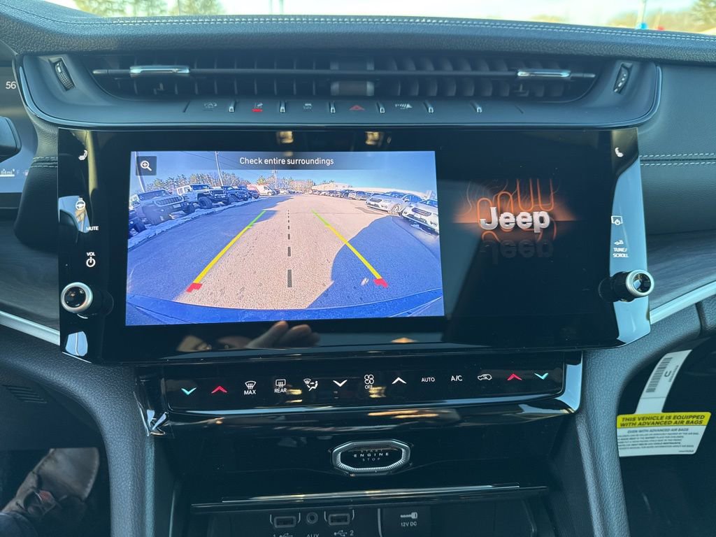 New 2026 Jeep Grand Cherokee Limited AWD/4WD image 14