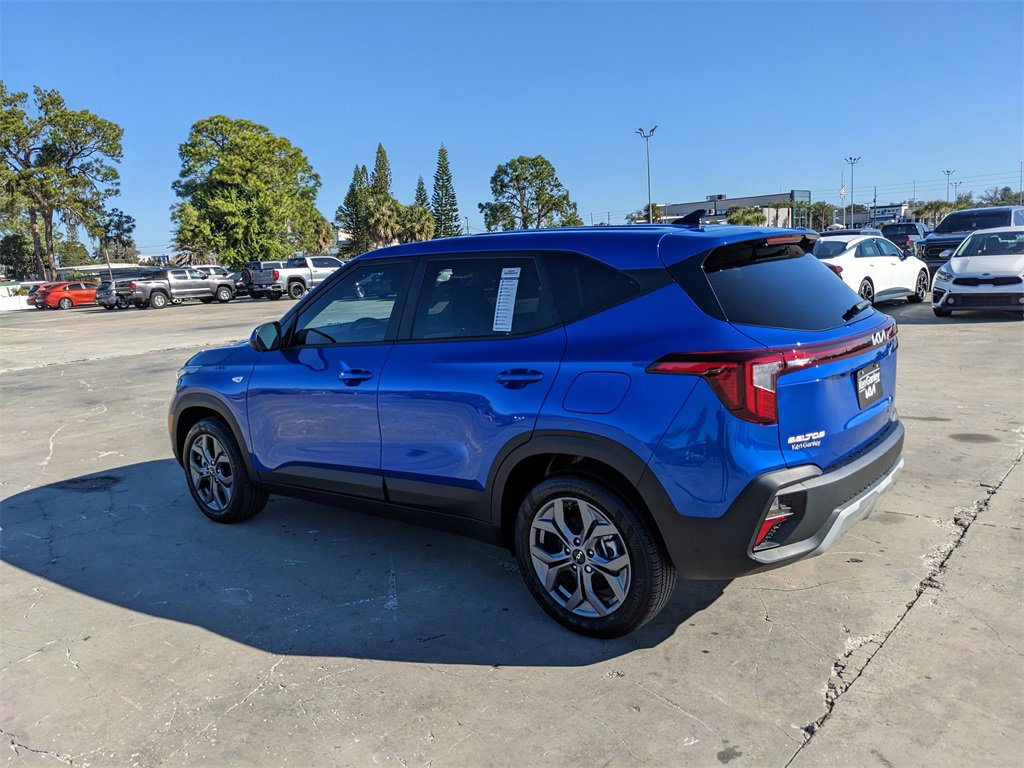 Certified 2024 Kia Seltos LX image 7