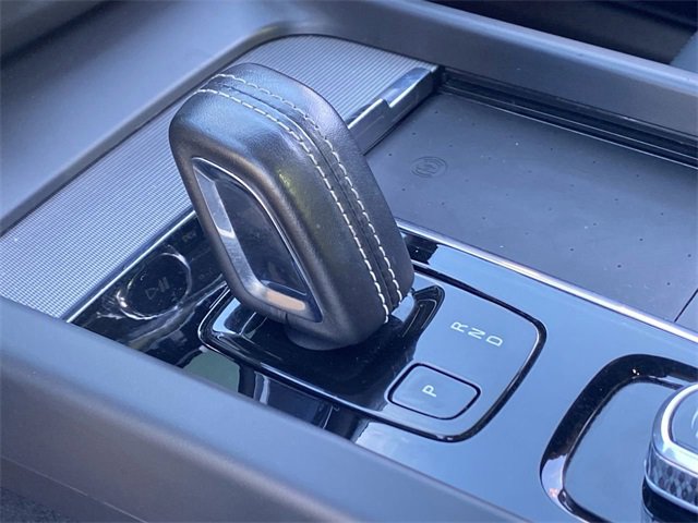 Used 2021 Volvo XC60 T8 R-Design w/ Advanced Package image 31