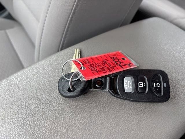 Used 2019 Hyundai Elantra SE image 46