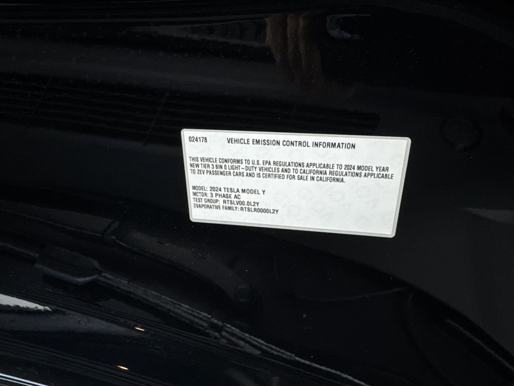 Used 2024 Tesla Model Y Performance AWD/4WD image 69