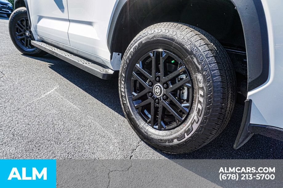 Used 2025 Toyota Sequoia SR5 AWD/4WD image 15