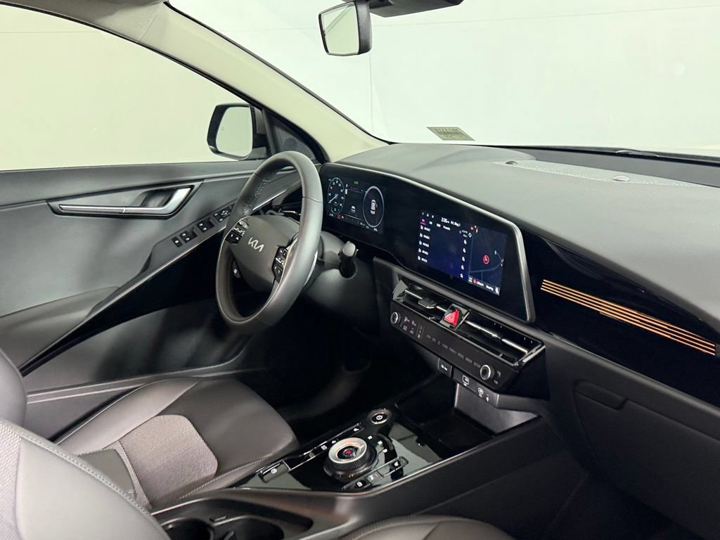 Used 2025 Kia Niro Wind w/ Wind Preserve Package FWD image 29