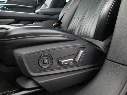 Used 2022 Audi e-tron S Premium Plus AWD/4WD image 19