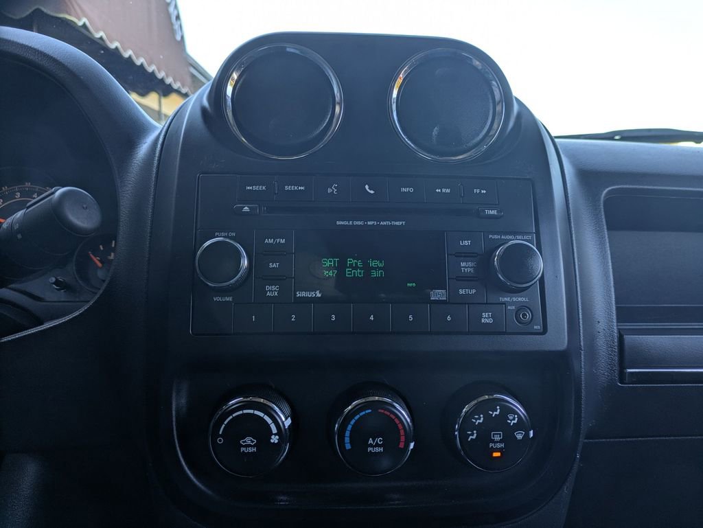 Used 2016 Jeep Patriot Sport w/ Power Value Group image 14