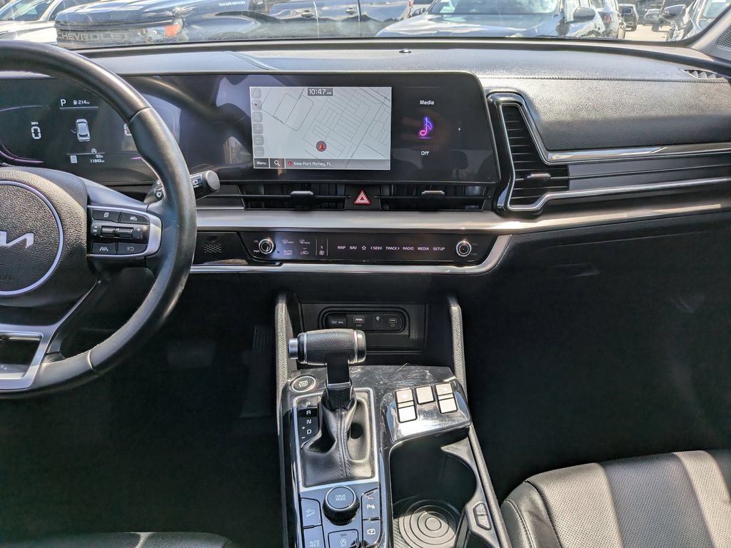 Certified 2024 Kia Sportage EX FWD image 16