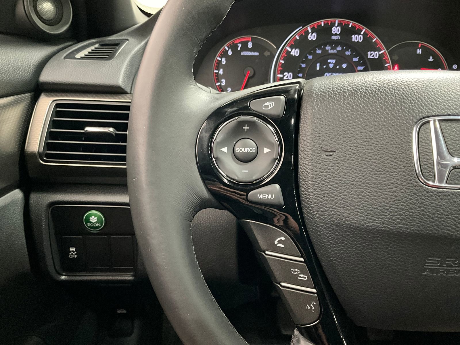 Used 2017 Honda Accord EX-L image 18