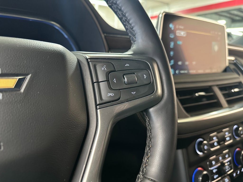 Used 2024 Chevrolet Suburban Premier image 20