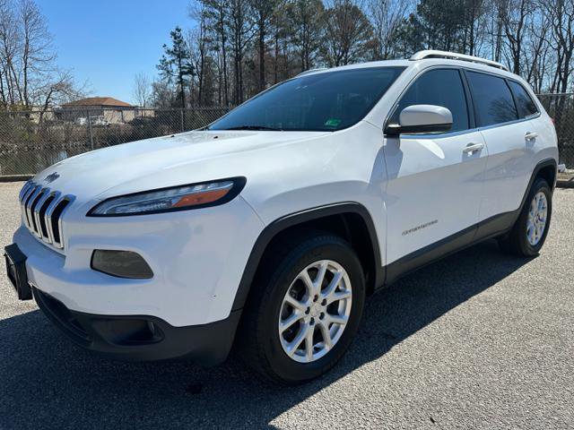 Used 2018 Jeep Cherokee Latitude Plus AWD/4WD image 1