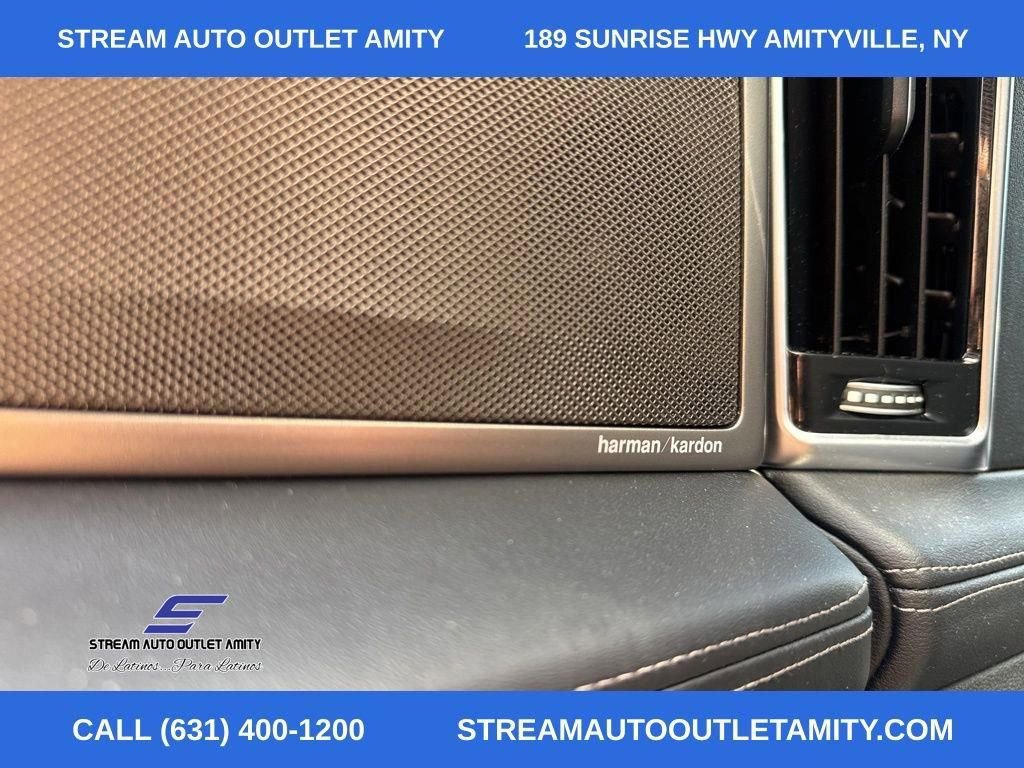 Used 2020 BMW 750i xDrive w/ M Sport Package image 36