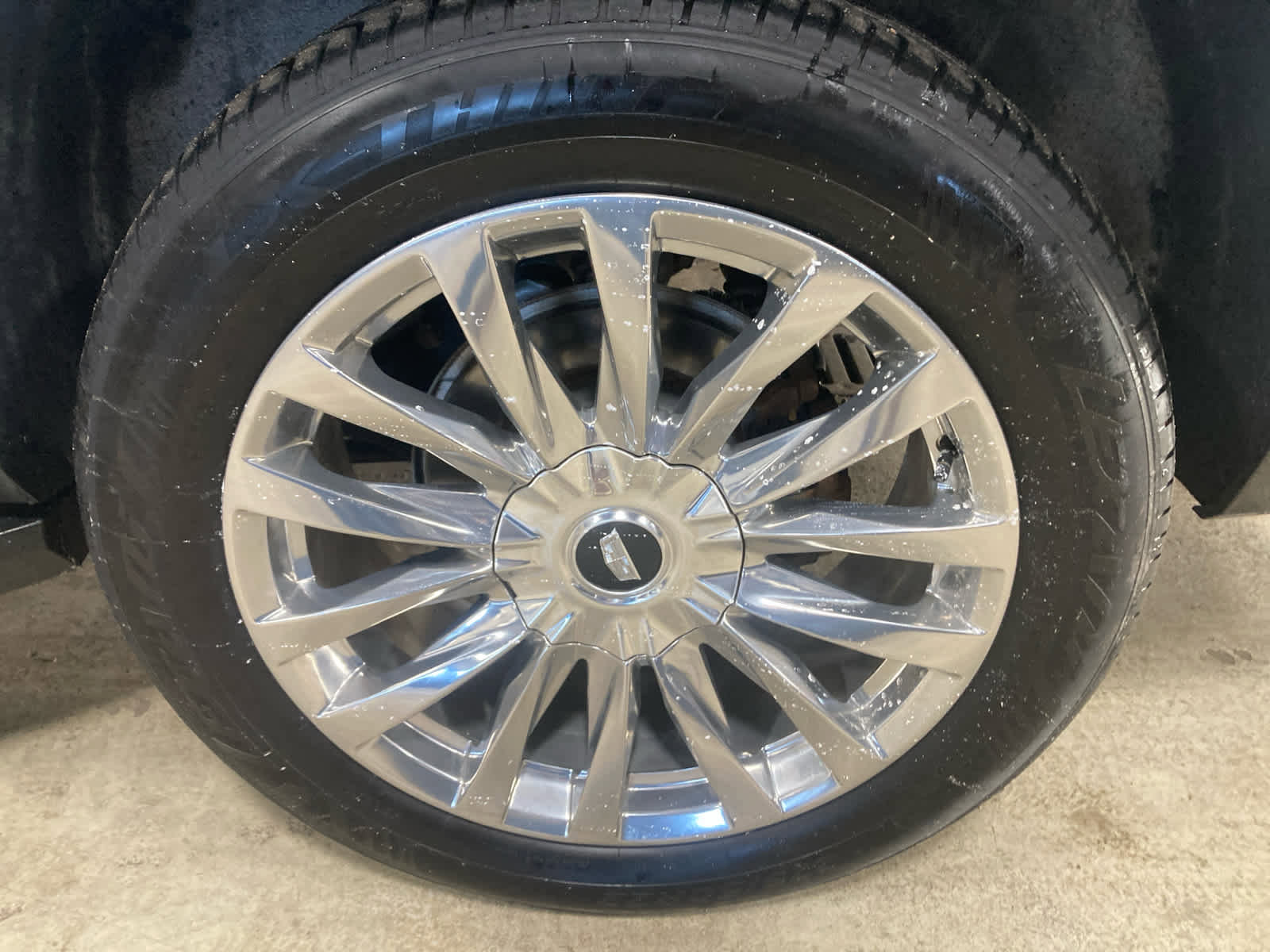 Used 2024 Cadillac Escalade ESV Premium Luxury image 8