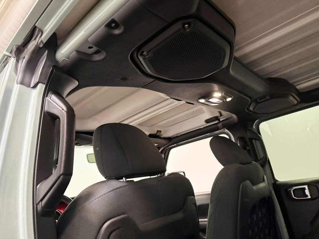 Used 2023 Jeep Wrangler Unlimited Rubicon w/ Cold Weather Group image 51