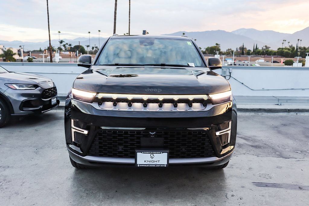 New 2026 Jeep Grand Wagoneer Summit AWD/4WD image 3