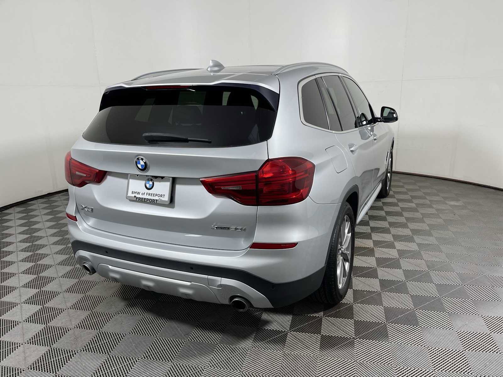Used 2019 BMW X3 xDrive30i w/ Driving Assistance Package image 6