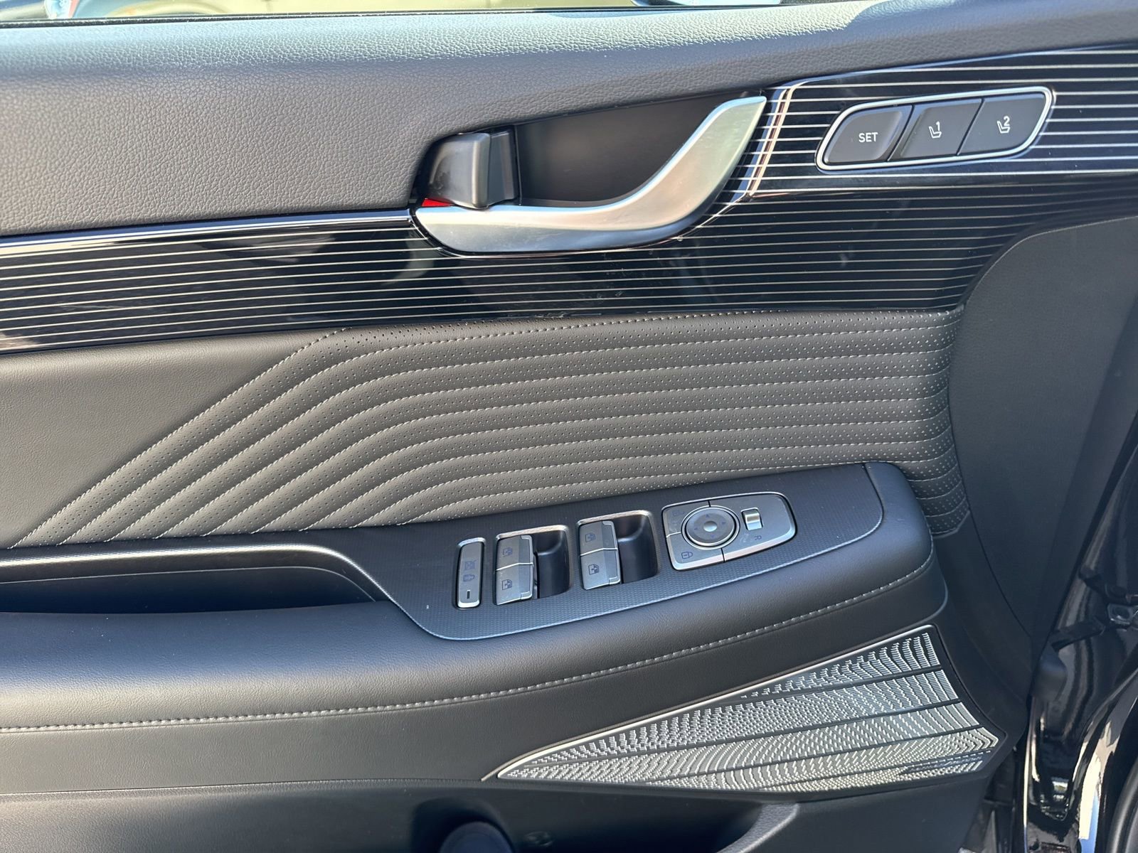 Used 2025 Hyundai Palisade Calligraphy image 21