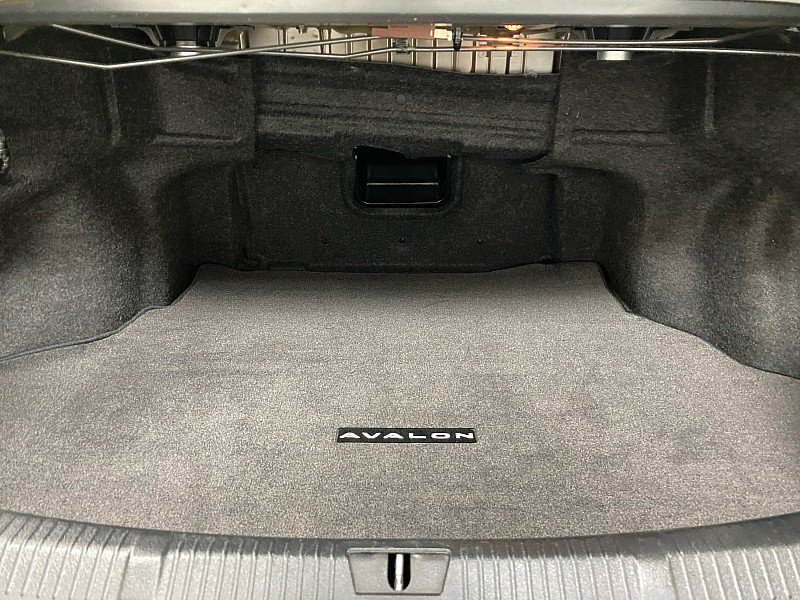 Used 2016 Toyota Avalon Limited w/ Protection Package image 12