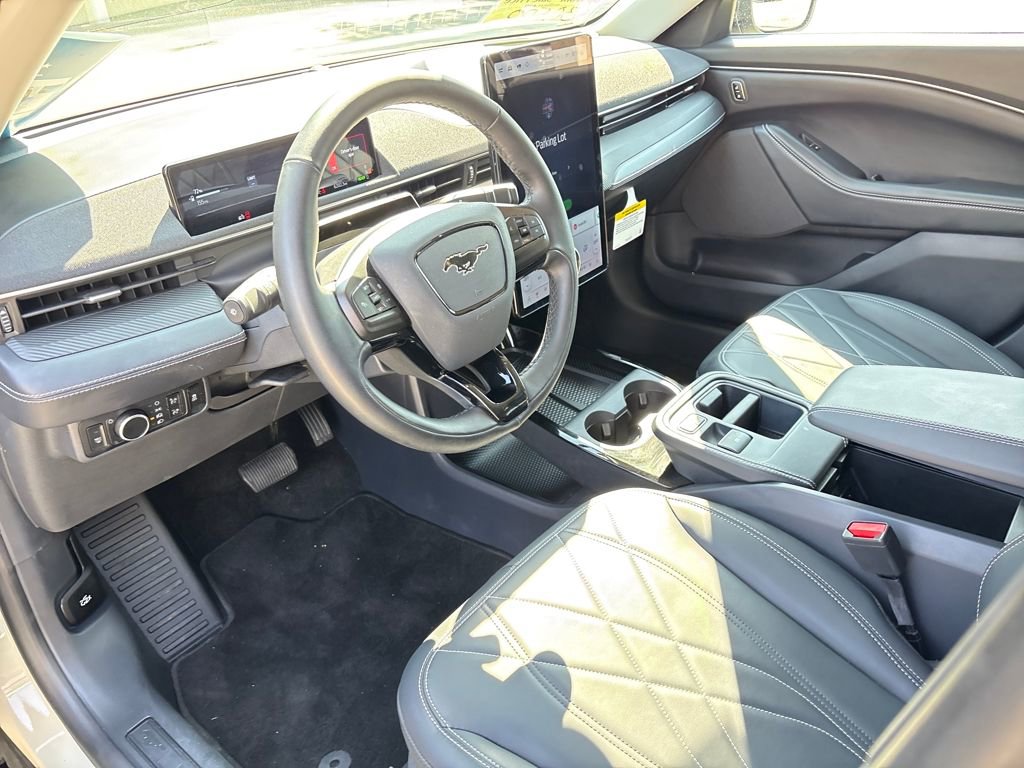 Certified 2025 Ford Mustang Mach-E Select w/ Comfort Package Lite image 6