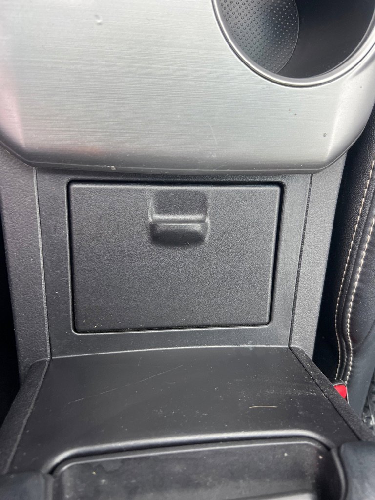 Used 2014 Toyota Camry L image 32