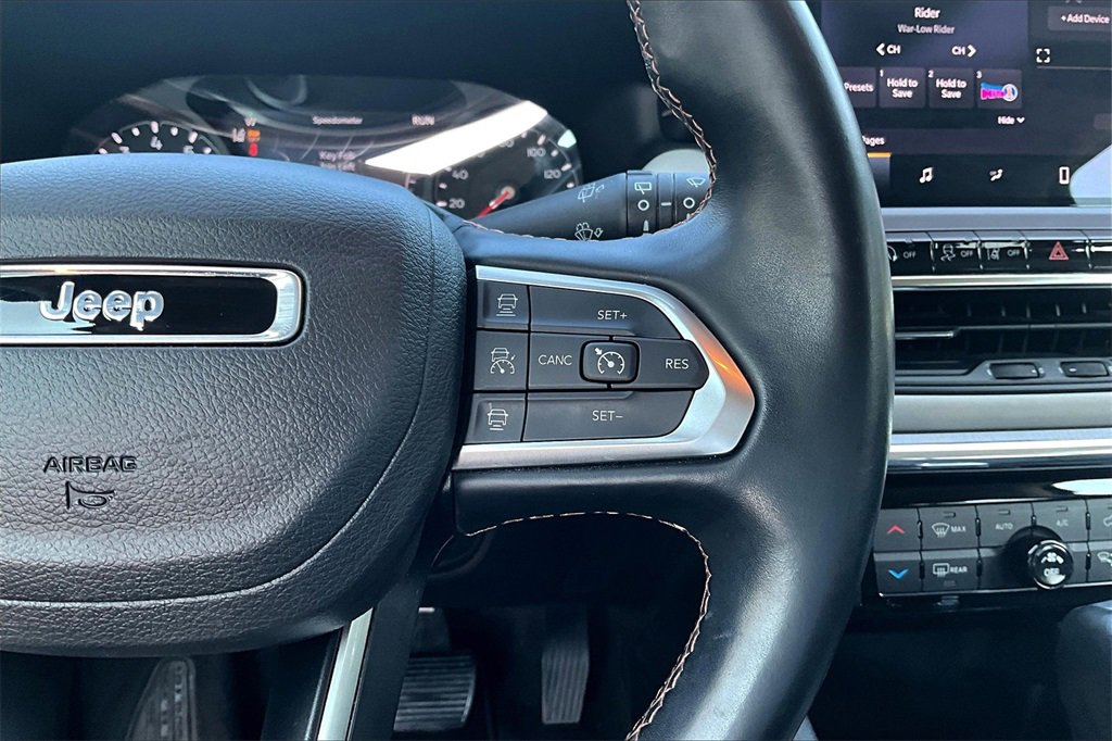 Used 2022 Jeep Compass Limited image 12