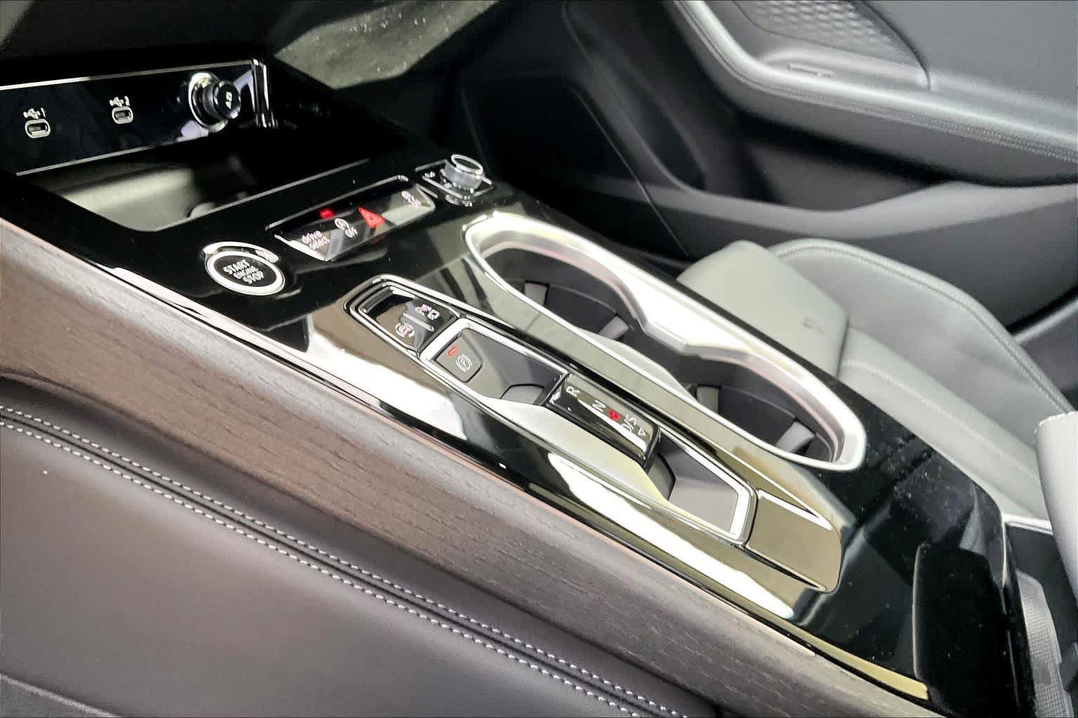 New 2026 Audi A6 Premium Plus AWD/4WD image 7
