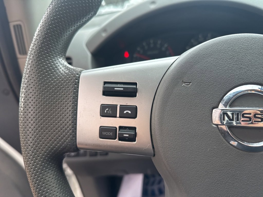 Used 2018 Nissan Frontier SV image 18