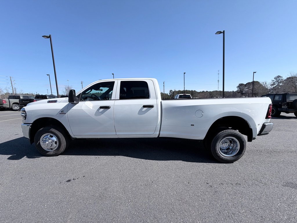 New 2026 RAM 3500 Tradesman w/ Chrome Appearance Group A AWD/4WD image 5