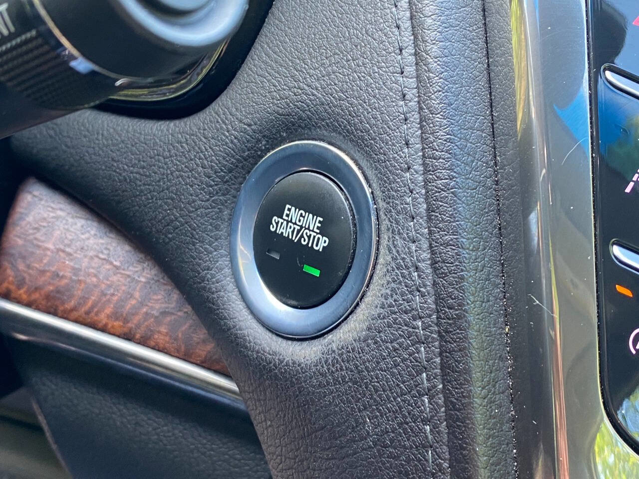 Used 2019 Cadillac CTS Luxury RWD image 23