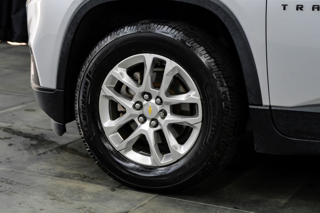 Used 2020 Chevrolet Traverse LS w/ LPO, Blackout Package image 62
