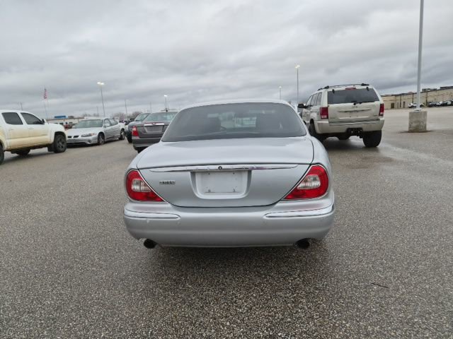 Used 2006 Jaguar XJ8 image 6