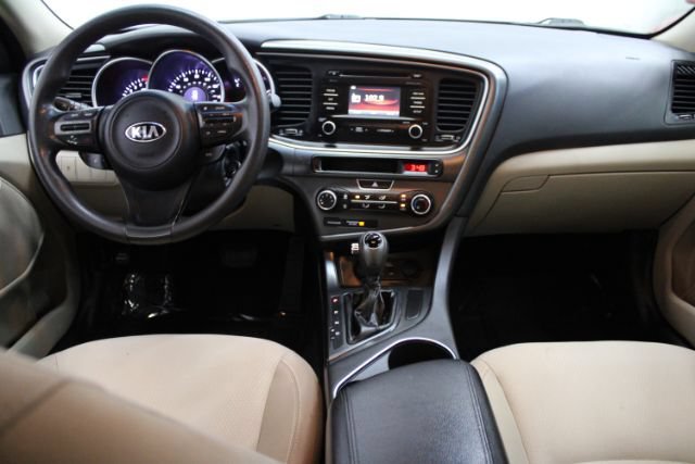 Used 2015 Kia Optima LX w/ LX Convenience Plus Package FWD image 2