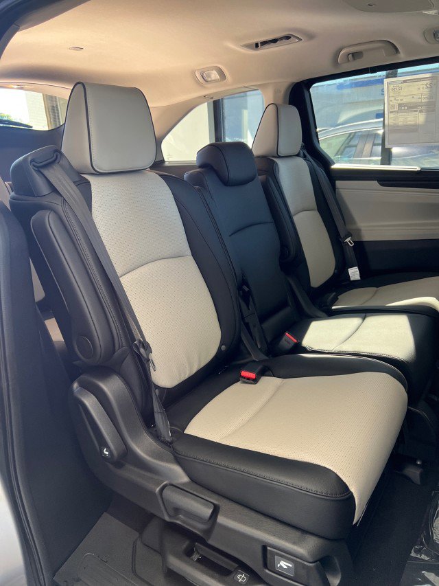 New 2026 Honda Odyssey Elite image 12