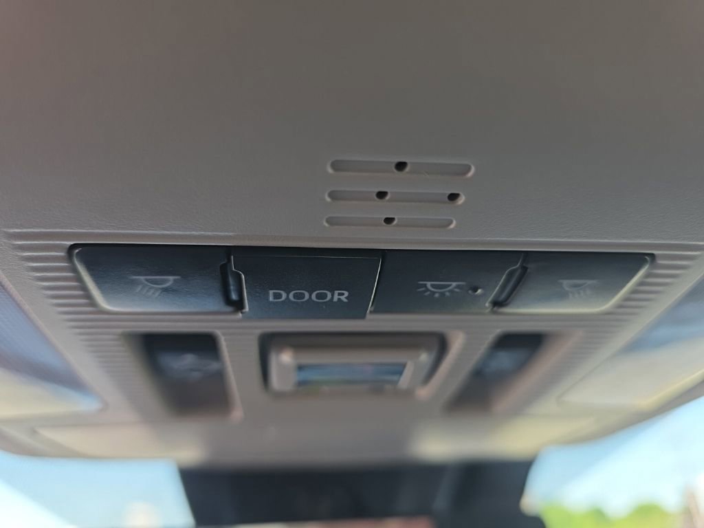 Certified 2025 Toyota RAV4 Limited w/ Advanced Technology Package AWD/4WD image 17