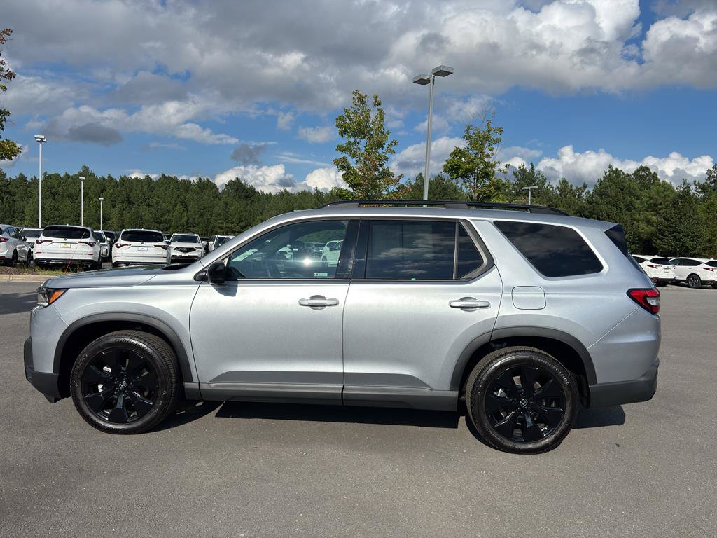 Certified 2026 Honda Pilot Black Edition image 4