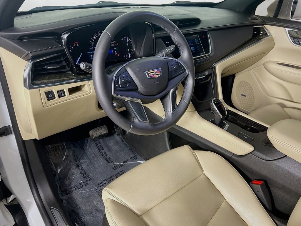 Used 2017 Cadillac XT5 FWD image 9