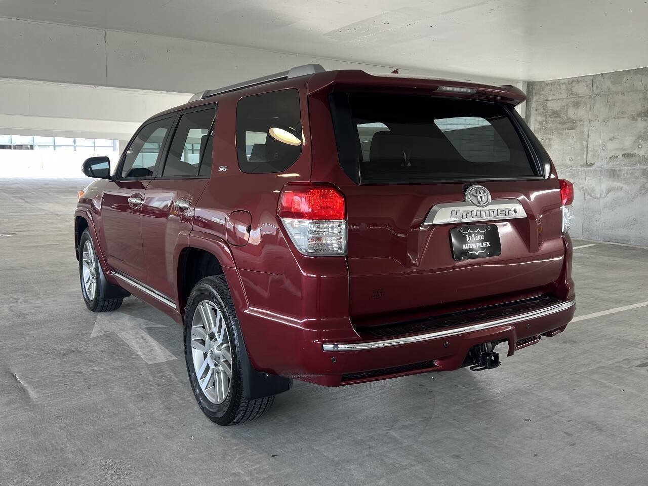 Used 2011 Toyota 4Runner SR5 w/ Premium Pkg w/Leather AWD/4WD image 13