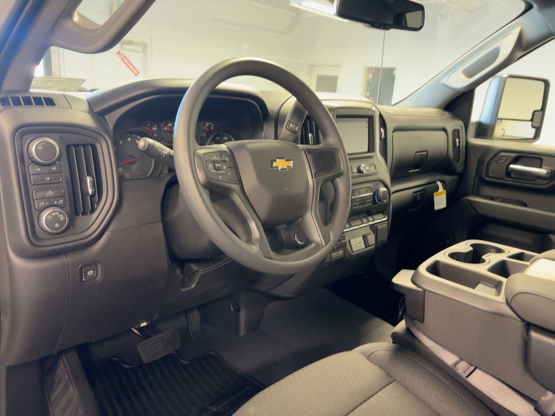 New 2026 Chevrolet Silverado 2500 Custom image 3