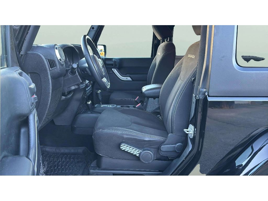 Used 2018 Jeep Wrangler Sahara w/ Connectivity Group image 10