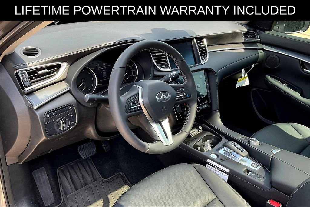 Certified 2025 INFINITI QX50 Luxe AWD/4WD image 7