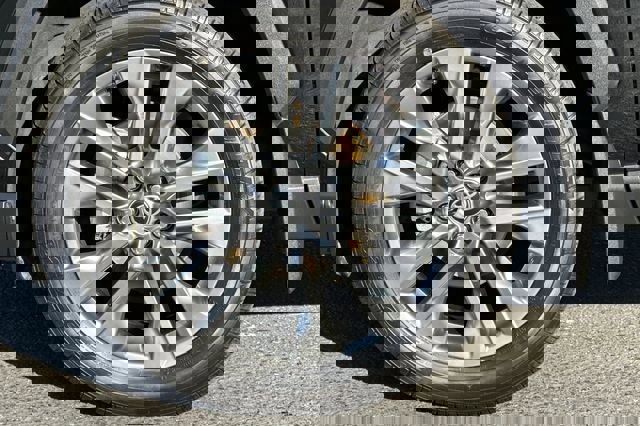 Certified 2025 Toyota RAV4 Limited w/ Advanced Technology Package image 30