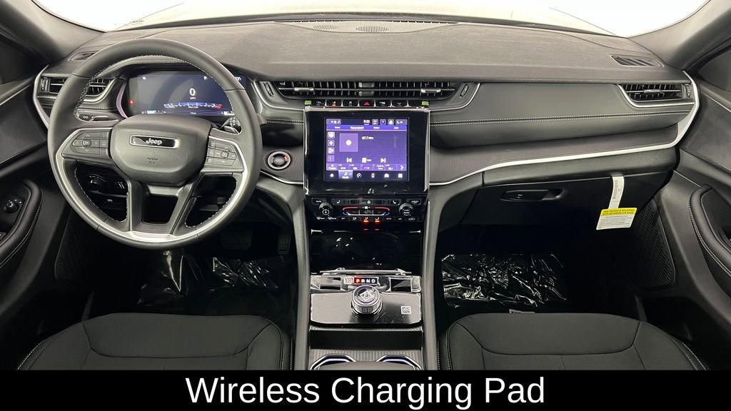 New 2025 Jeep Grand Cherokee Laredo image 14