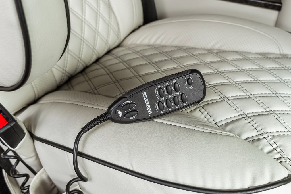 Used 2022 Mercedes-Benz Sprinter 3500 image 24