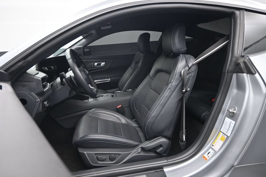 Used 2025 Ford Mustang GT Premium RWD image 22