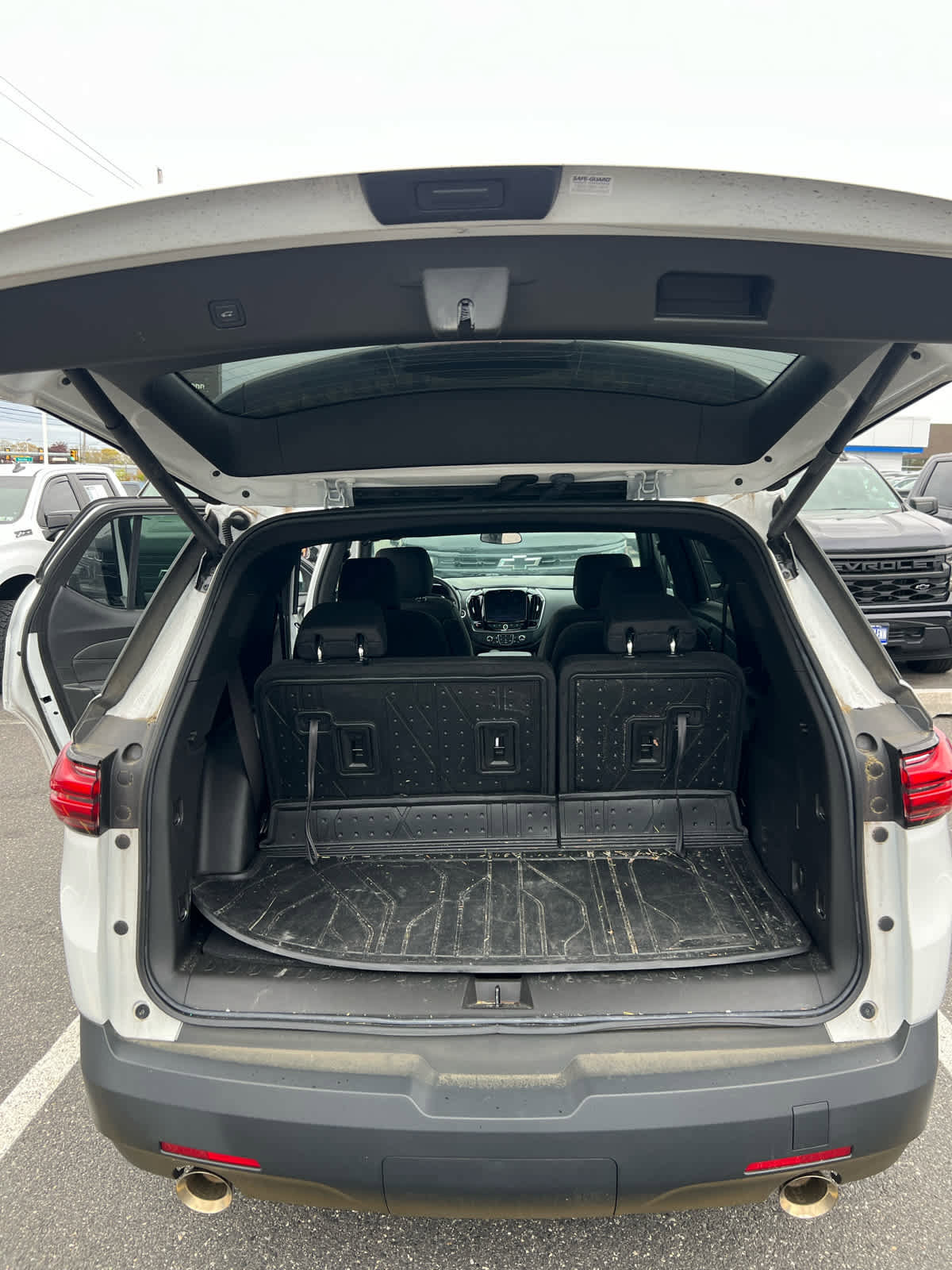 Certified 2023 Chevrolet Traverse LT FWD image 9
